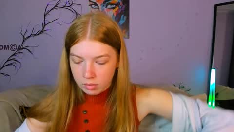 Snapshot of anais_boom chatting on 09.21.25 Anais online show from 09.21.25