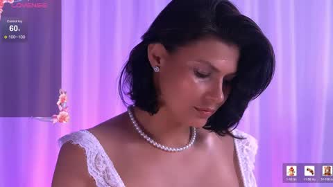 Anais online show from 04.20.26