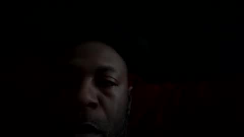 Snapshot of analluvz chatting on 04.12.26 Luv online show from 04.12.26