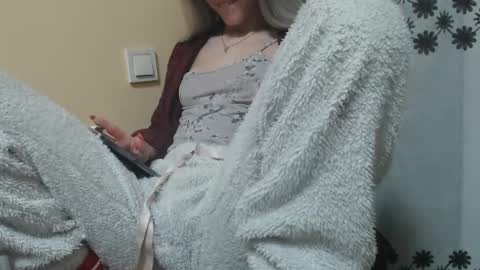 analove200 online show from 02.01.25