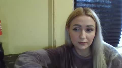 analqueen2024 online show from 10.25.25