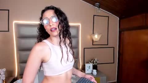 Ana Maria  online show from 07.14.26