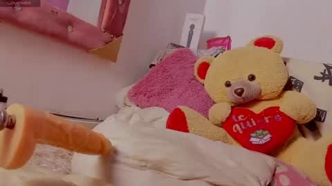 anamonroee online show from 07.04.26