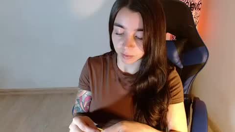 Snapshot of anarosse__ chatting on 07.27.26 ana 3 online show from 07.27.26