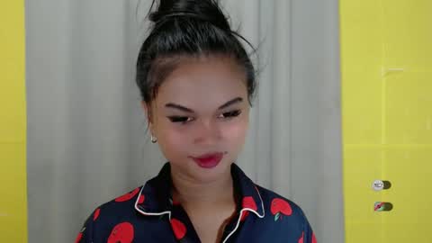 Snapshot of anaruru_ chatting on 01.12.25 ANA online show from 01.12.25