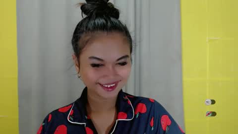 Snapshot of anaruru_ chatting on 01.14.25 ANA online show from 01.14.25