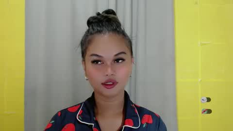 Snapshot of anaruru_ chatting on 01.17.25 ANA online show from 01.17.25