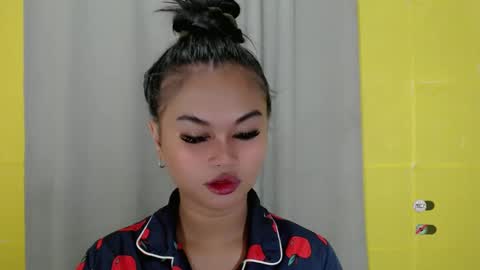 Snapshot of anaruru_ chatting on 01.18.25 ANA online show from 01.18.25