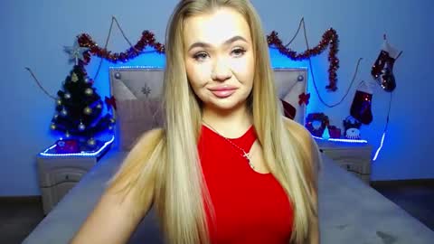 Snapshot of anastacyyellig chatting on 12.26.24 anastacyyellig online show from 12.26.24