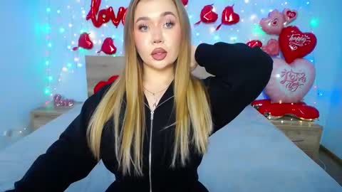 Snapshot of anastacyyellig chatting on 02.08.25 anastacyyellig online show from 02.08.25