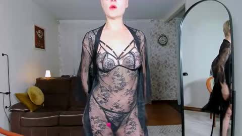 Snapshot of anastasiagate chatting on 11.07.25 Anastasia online show from 11.07.25