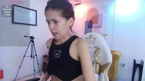 Snapshot of anastasiia_rouse chatting on 05.13.26 Anastasia online show from 05.13.26