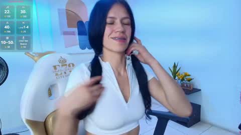 Snapshot of anastasiia_rouse chatting on 05.23.26 Anastasia online show from 05.23.26