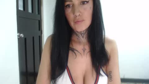 Snapshot of anasweet_69 chatting on 12.13.25 ANA online show from 12.13.25