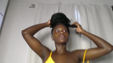 Snapshot of anayah002 chatting on 01.07.25 mayah online show from 01.07.25