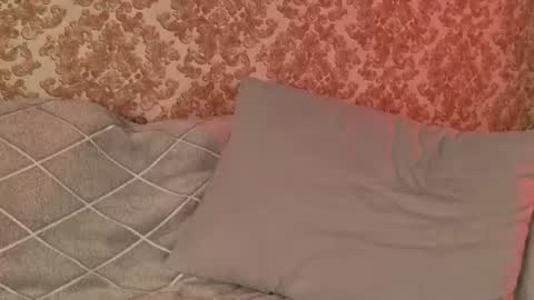 Snapshot of anayalowe chatting on 06.18.26 anayalowe online show from 06.18.26