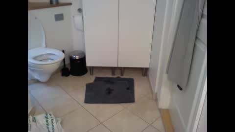 Snapshot of and_andys chatting on 12.18.25 and_andys online show from 12.18.25