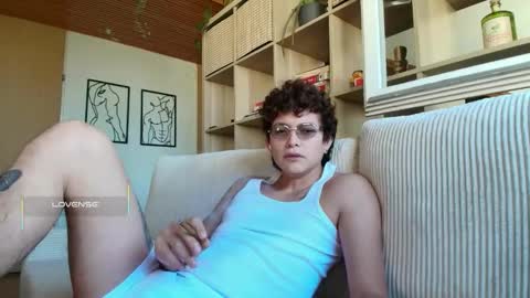 Snapshot of anddres_boss chatting on 10.02.25 Tell Me ANDRESS ----- online show from 10.02.25