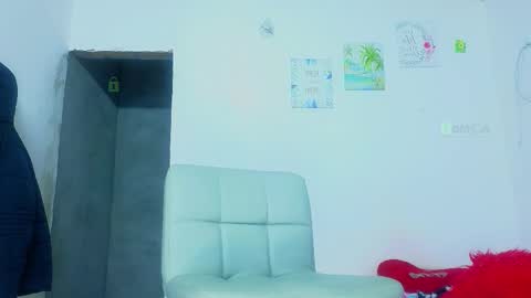 andie      Send your love who needs it online show from 11.26.25