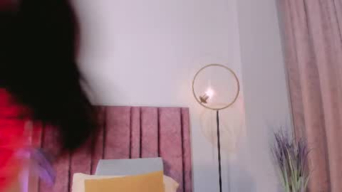Andra Cyrus online show from 06.10.26