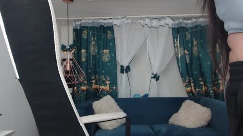 AndraHart  online show from 01.25.25