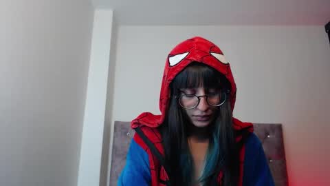 Snapshot of andrasla chatting on 10.03.25 Andras online show from 10.03.25