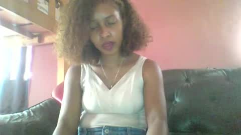 Snapshot of andre415913 chatting on 12.20.25 andre415913 online show from 12.20.25