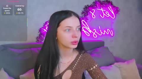 Snapshot of andrea_devis chatting on 01.13.26 Eva online show from 01.13.26