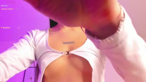 Snapshot of andrea_flow chatting on 02.19.25 Andrea online show from 02.19.25