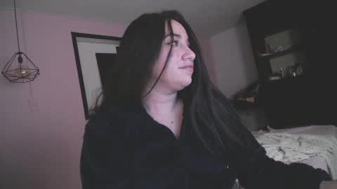 Snapshot of andrea_ramoss_ chatting on 12.20.24 Andrea Ramos online show from 12.20.24