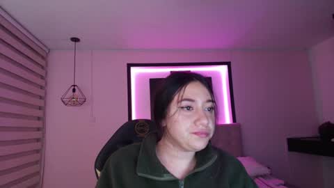 Snapshot of andrea_ramoss_ chatting on 02.07.25 Andrea Ramos online show from 02.07.25