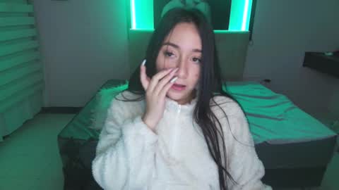 Snapshot of andrea_ramoss_ chatting on 02.27.25 Andrea Ramos online show from 02.27.25