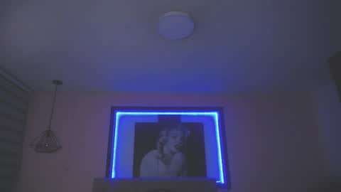 Snapshot of andrea_ramoss_ chatting on 11.18.25 Andrea Ramos online show from 11.18.25