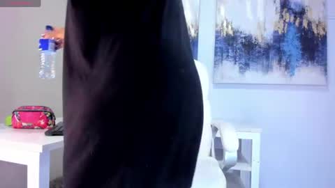 Snapshot of andreaa_zoee_ chatting on 06.13.26 Andrea Zoelins online show from 06.13.26