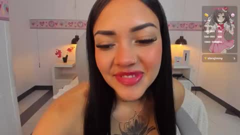 Snapshot of andreag_ chatting on 12.04.25 Andrea online show from 12.04.25