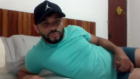 Snapshot of andreloko123 chatting on 01.22.25 andreloko123 online show from 01.22.25