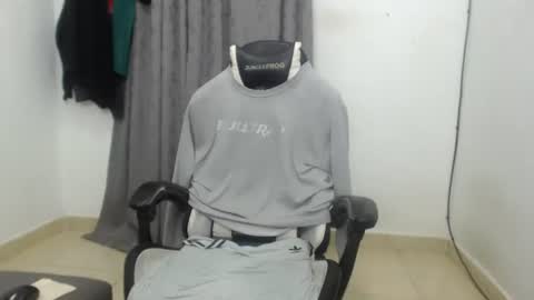 Snapshot of andres180950734 chatting on 07.06.26 andres180950734 online show from 07.06.26