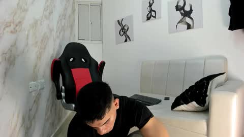 andres_stud online show from 11.23.25