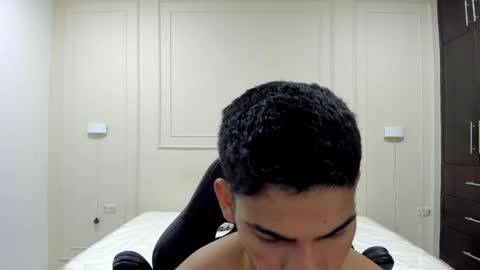 Snapshot of andres_stud chatting on 05.27.26 andres_stud online show from 05.27.26