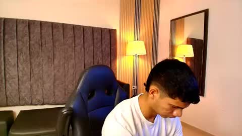 andres_stud online show from 08.01.26