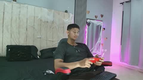 ANDRES  online show from 10.12.25