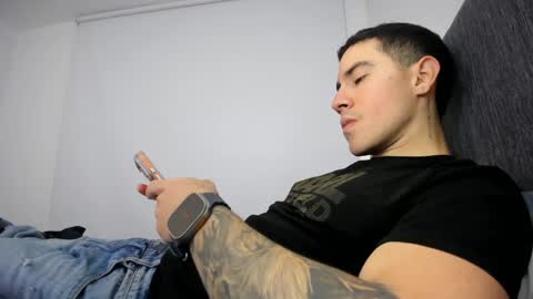 Snapshot of andresjuan92 chatting on 05.22.26 onlyfanscallmegotter online show from 05.22.26