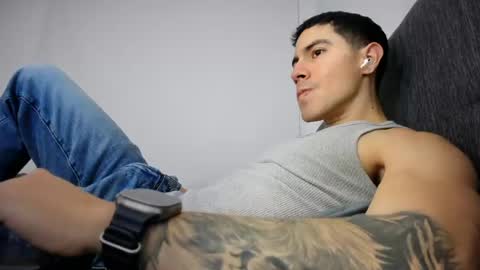 Snapshot of andresjuan92 chatting on 06.05.26 onlyfanscallmegotter online show from 06.05.26