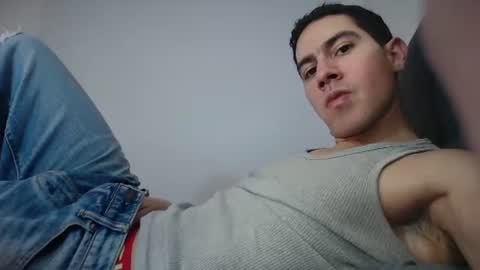 Snapshot of andresjuan92 chatting on 06.19.26 onlyfanscallmegotter online show from 06.19.26