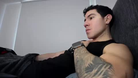 Snapshot of andresjuan92 chatting on 07.03.26 onlyfanscallmegotter online show from 07.03.26