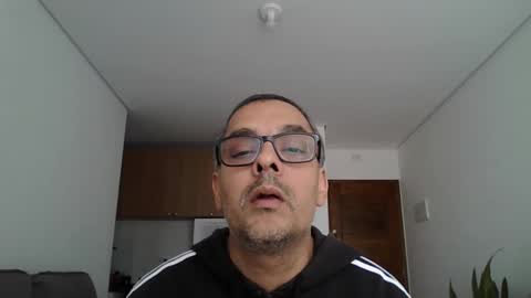 Snapshot of andresonmn chatting on 03.02.26 andresonmn online show from 03.02.26