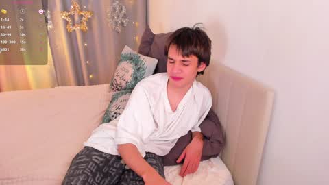 Snapshot of andrew_clar chatting on 12.26.24 Andrew online show from 12.26.24