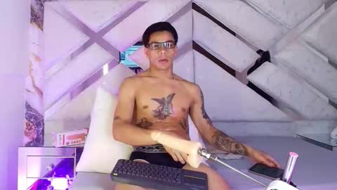 Snapshot of andrew_haalls chatting on 03.01.26 andrew_haalls online show from 03.01.26