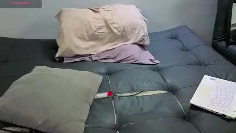 Snapshot of andrew_hot_999 chatting on 10.30.25 Andrew online show from 10.30.25