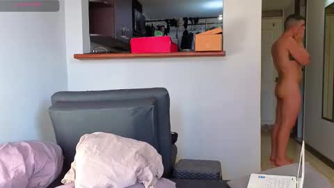 Snapshot of andrew_hot_999 chatting on 11.02.25 Andrew online show from 11.02.25